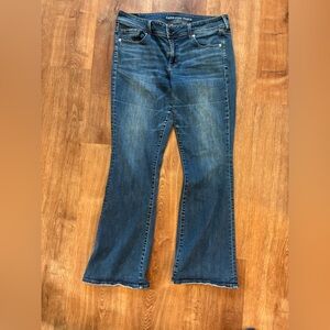 American Eagle Super Stretch Flare Jeans Medium Wash Size 16